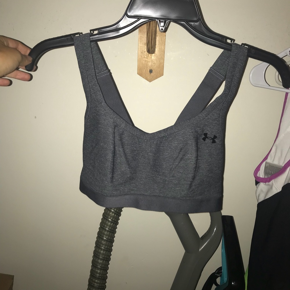 Under Armour sports bra 34c